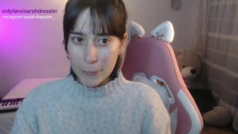 Snapshot of sarahdressler chatting on February 16, 3:26 am sarahdressler online show from February 16, 3:26 am