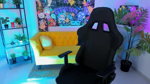 Snapshot of sarahholly chatting on March 6, 2:51 pm Divine Sarah NONUDE model online show from March 6, 2:51 pm