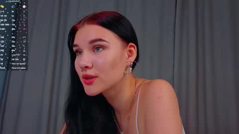 Sarah  online show from October 5, 10:18 pm