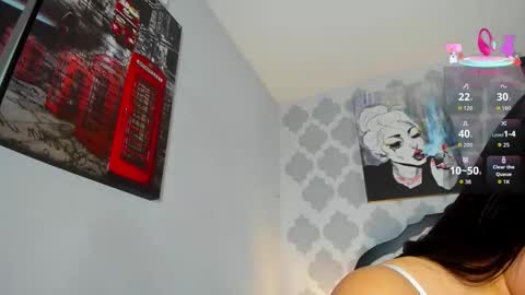 Sarah online show from November 4, 7:57 pm