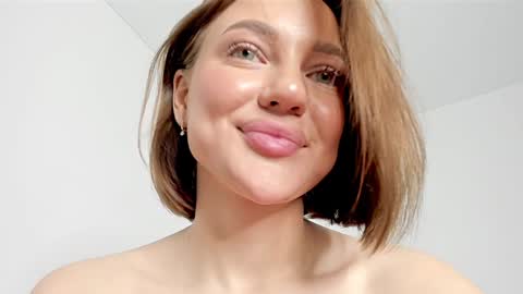 sarahphyllis online show from December 25, 11:20 pm