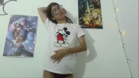 Snapshot of sarahsmitt chatting on February 6, 7:18 pm Sarah online show from February 6, 7:18 pm