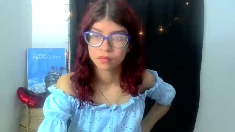 Snapshot of sarahsmitt chatting on February 25, 10:50 pm Sarah online show from February 25, 10:50 pm