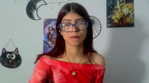 Snapshot of sarahsmitt chatting on March 2, 7:02 pm Sarah online show from March 2, 7:02 pm