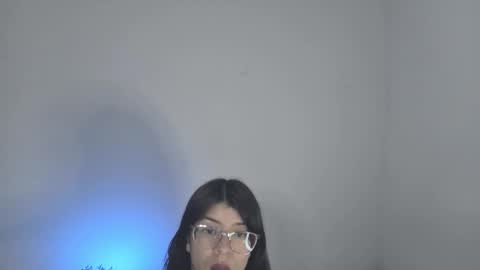 Snapshot of sarahsmitt chatting on September 29, 6:46 pm Sarah online show from September 29, 6:46 pm