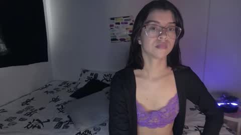 Snapshot of sarahsmitt chatting on October 8, 9:01 pm Sarah online show from October 8, 9:01 pm