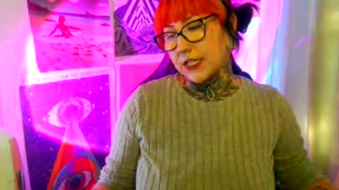 Snapshot of saraht666 chatting on October 9, 10:30 pm Sarah T online show from October 9, 10:30 pm