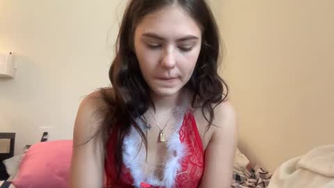 SarahxOliver online show from December 22, 4:38 pm