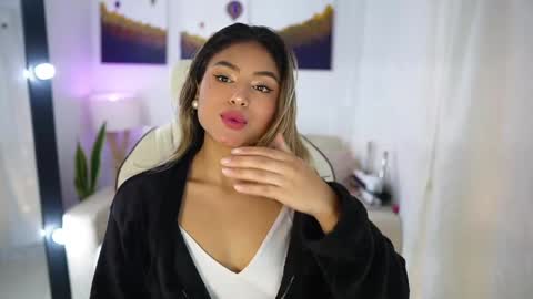 Sara online show from December 2, 3:37 am