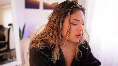 Sara online show from December 26, 7:49 pm