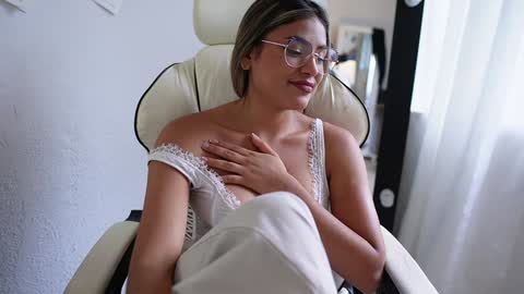 Sara online show from January 31, 9:16 pm