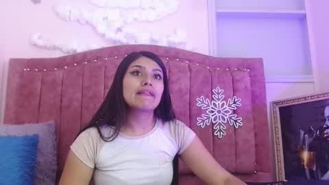 sarastonesx online show from December 30, 4:20 am