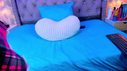 Saray online show from September 10, 10:15 am