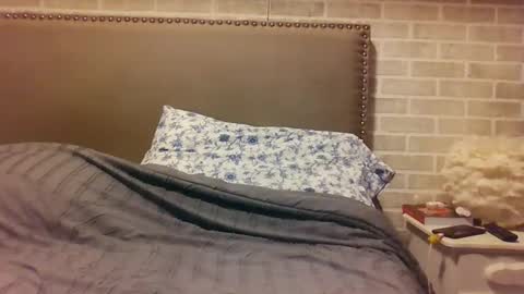 Sara online show from December 22, 1:01 am