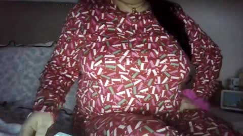 Sara online show from December 4, 1:04 am