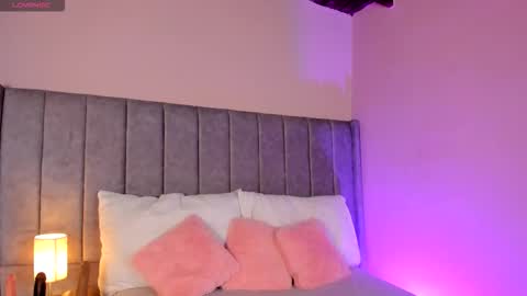 Sara Garcia online show from November 19, 4:34 am