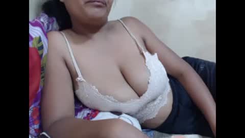 saronette online show from January 11, 9:47 am