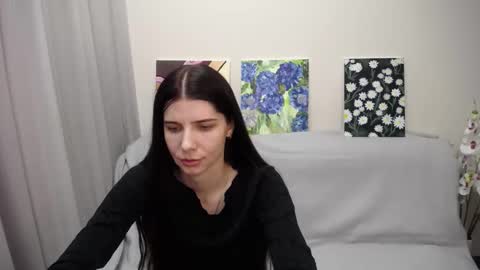 Snapshot of sarra_rich chatting on January 15, 9:02 am Rich online show from January 15, 9:02 am