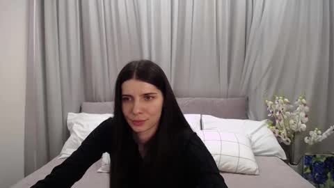 Snapshot of sarra_rich chatting on February 5, 12:06 pm Rich online show from February 5, 12:06 pm