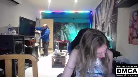 Giselle and Jay online show from November 27, 7:21 am