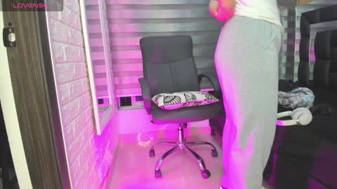 sasha_davila online show from November 28, 10:18 am