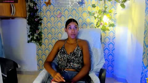 Snapshot of sasha_fox0 chatting on December 2, 6:21 pm emy online show from December 2, 6:21 pm