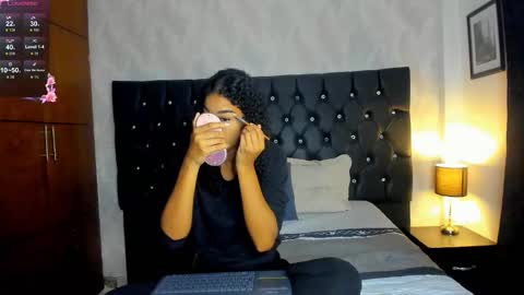 Snapshot of sasha_fox0 chatting on January 3, 6:03 pm emy online show from January 3, 6:03 pm