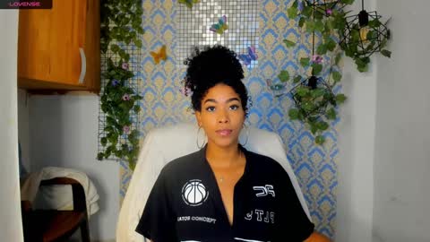 Snapshot of sasha_fox0 chatting on January 10, 6:49 pm emy online show from January 10, 6:49 pm