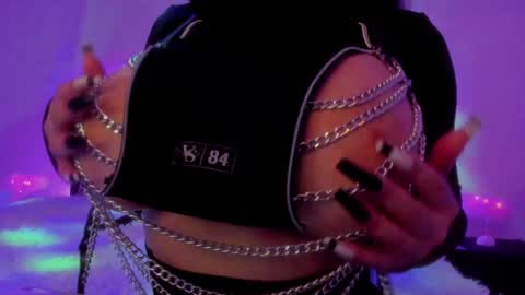   Sasha   online show from December 15, 7:02 am