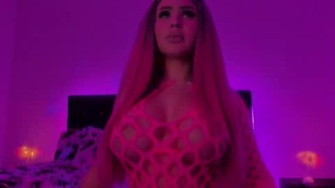   Sasha   online show from September 22, 12:01 am