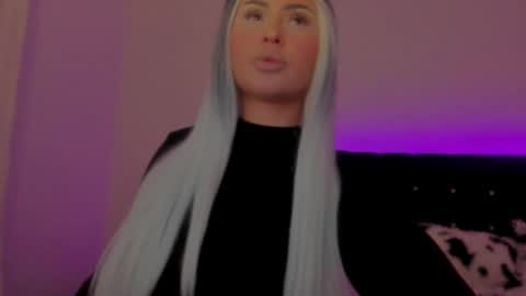   Sasha   online show from November 6, 3:07 am