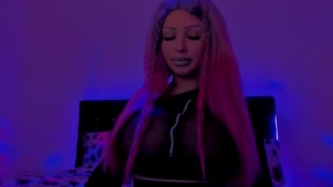   Sasha   online show from December 1, 4:28 am