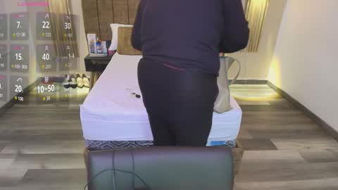 S A S H A R O S E online show from September 26, 11:58 am