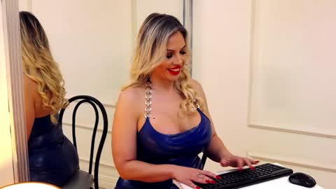 Snapshot of sashavaughn chatting on January 10, 5:58 am Sasha online show from January 10, 5:58 am