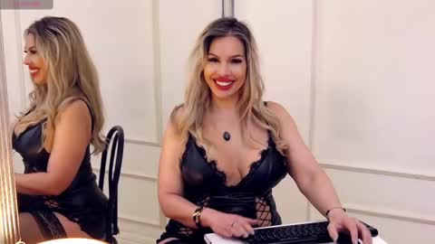 Snapshot of sashavaughn chatting on February 26, 11:41 am Sasha online show from February 26, 11:41 am