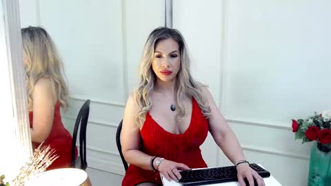 Snapshot of sashavaughn chatting on March 7, 6:13 am Sasha online show from March 7, 6:13 am