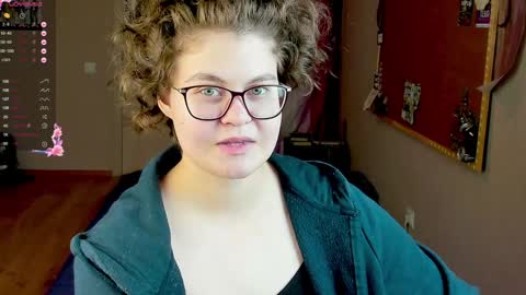 Snapshot of sashy_way chatting on December 4, 10:08 pm .Alexandra online show from December 4, 10:08 pm