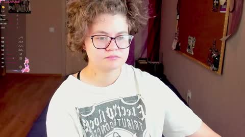 Snapshot of sashy_way chatting on December 8, 5:11 pm .Alexandra online show from December 8, 5:11 pm