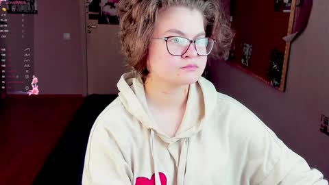 Snapshot of sashy_way chatting on January 18, 9:45 am .Alexandra online show from January 18, 9:45 am