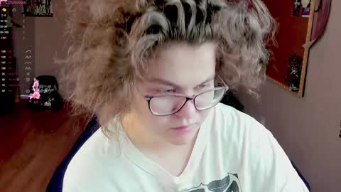 Snapshot of sashy_way chatting on January 26, 10:45 am .Alexandra online show from January 26, 10:45 am