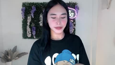 Snapshot of sassy_stella chatting on March 10, 5:07 pm sassy_stella online show from March 10, 5:07 pm