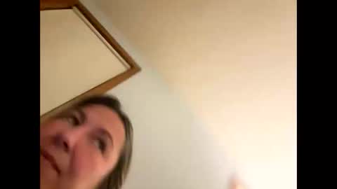 Snapshot of sassyella chatting on October 26, 3:34 am Sassyella online show from October 26, 3:34 am