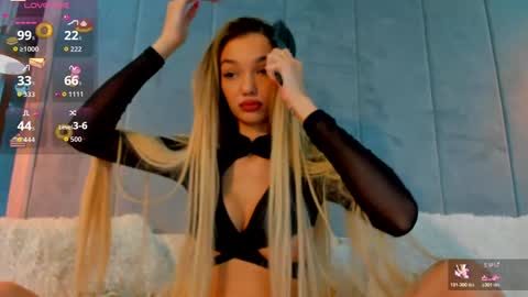 Snapshot of sassyt33n chatting on November 20, 8:14 am sassyt33n online show from November 20, 8:14 am