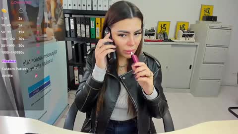 Snapshot of sassytiff chatting on March 11, 11:44 am sassytiff online show from March 11, 11:44 am