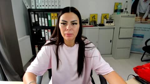 Snapshot of sassytiff chatting on September 12, 10:15 am sassytiff online show from September 12, 10:15 am