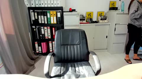 Snapshot of sassytiff chatting on October 14, 10:27 am sassytiff online show from October 14, 10:27 am