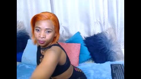 Snapshot of sasyylissaa chatting on November 1, 10:01 pm sasyylissaa online show from November 1, 10:01 pm