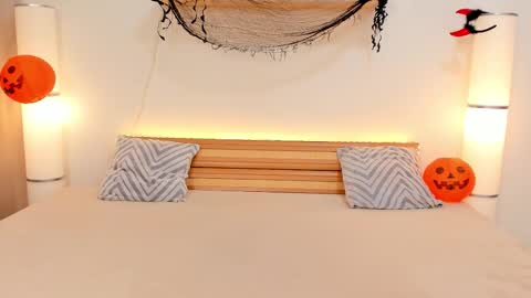 Sati online show from October 20, 3:45 pm