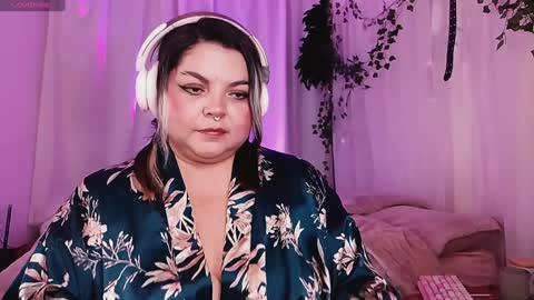 Gina George online show from January 9, 11:24 pm