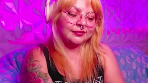 Gina George online show from September 30, 11:10 pm